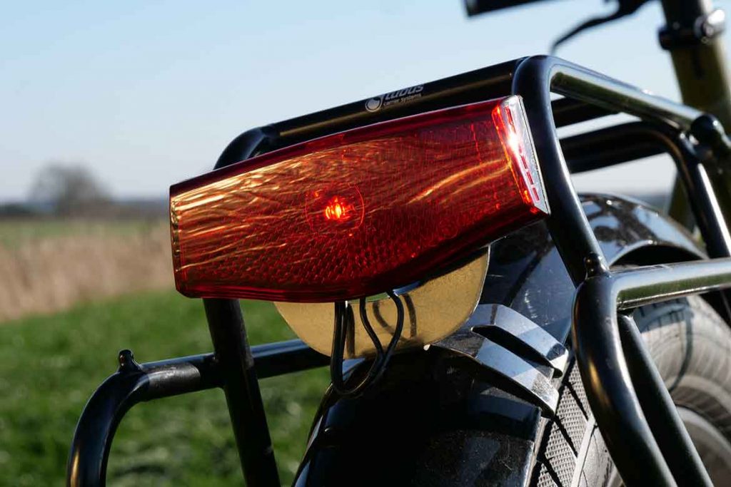 The rear light is from Spanninga.