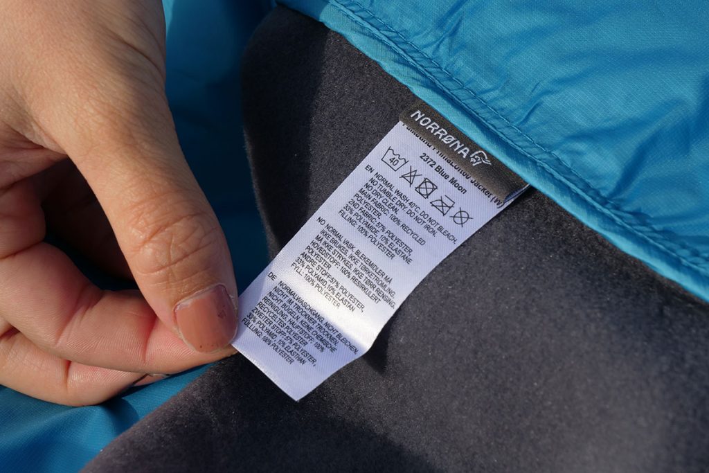 The jacket can be washed on 40 ° C.