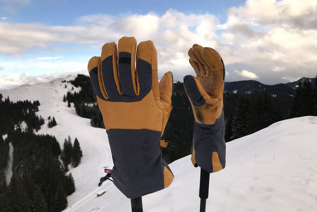 I have been using the glove in the Netherlands but also for a good part in the German and Austrian Alps.