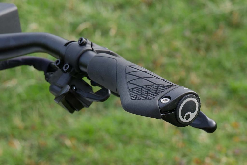 The Ergon grips provide support to the palm of the hand.