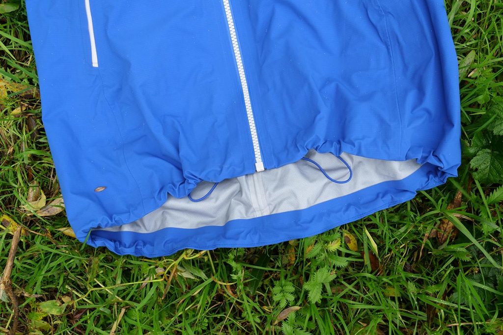 The front of the Bergans of Norway Slingsby 3L Jacket is significantly shorter than the back.
