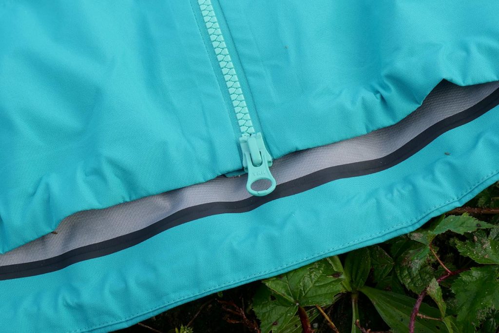 The main zipper on the Mammut Crater Jacket is a two way zipper.
