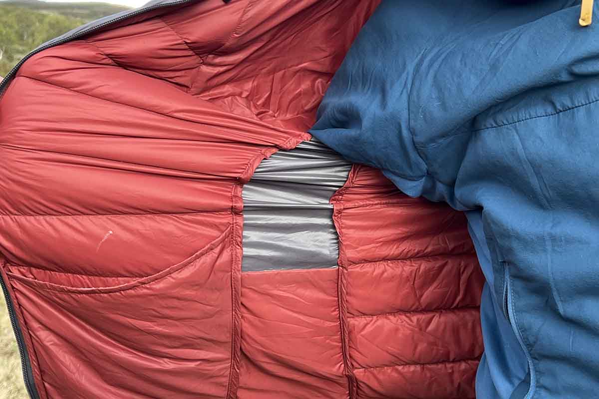 Under the armpits the Patizon does not have insulation: fine for me!