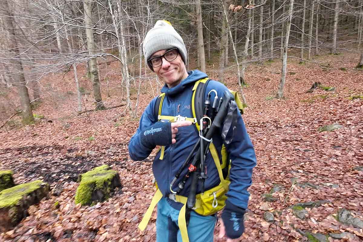 Some backpacks have carrying systems on the shoulders straps. Fine for my trail running foldable poles but not for the Leki’s. For that they are a bit too bulky.